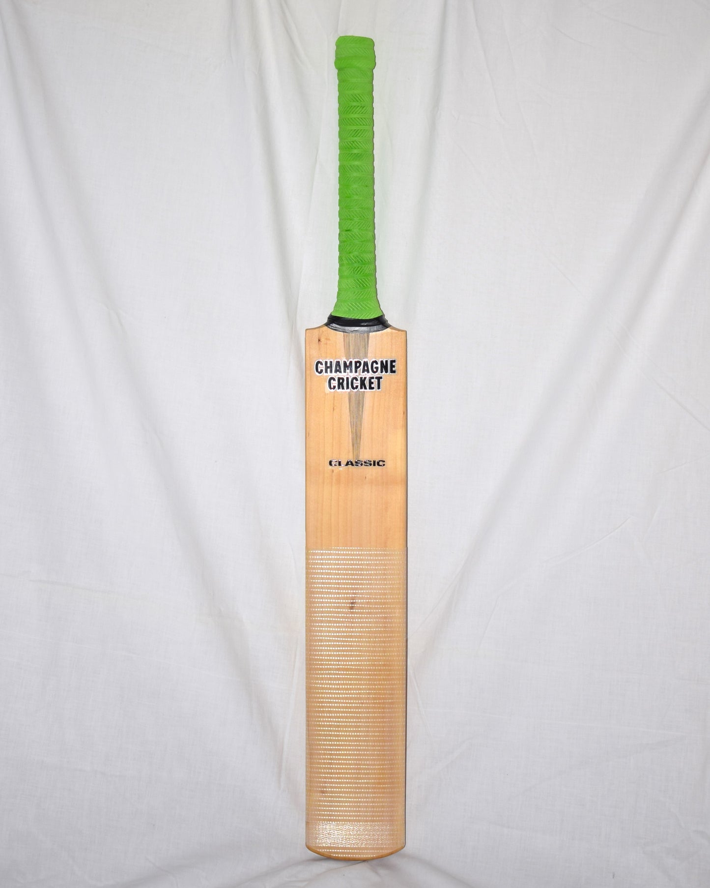 Champagne Cricket - Bat Seven