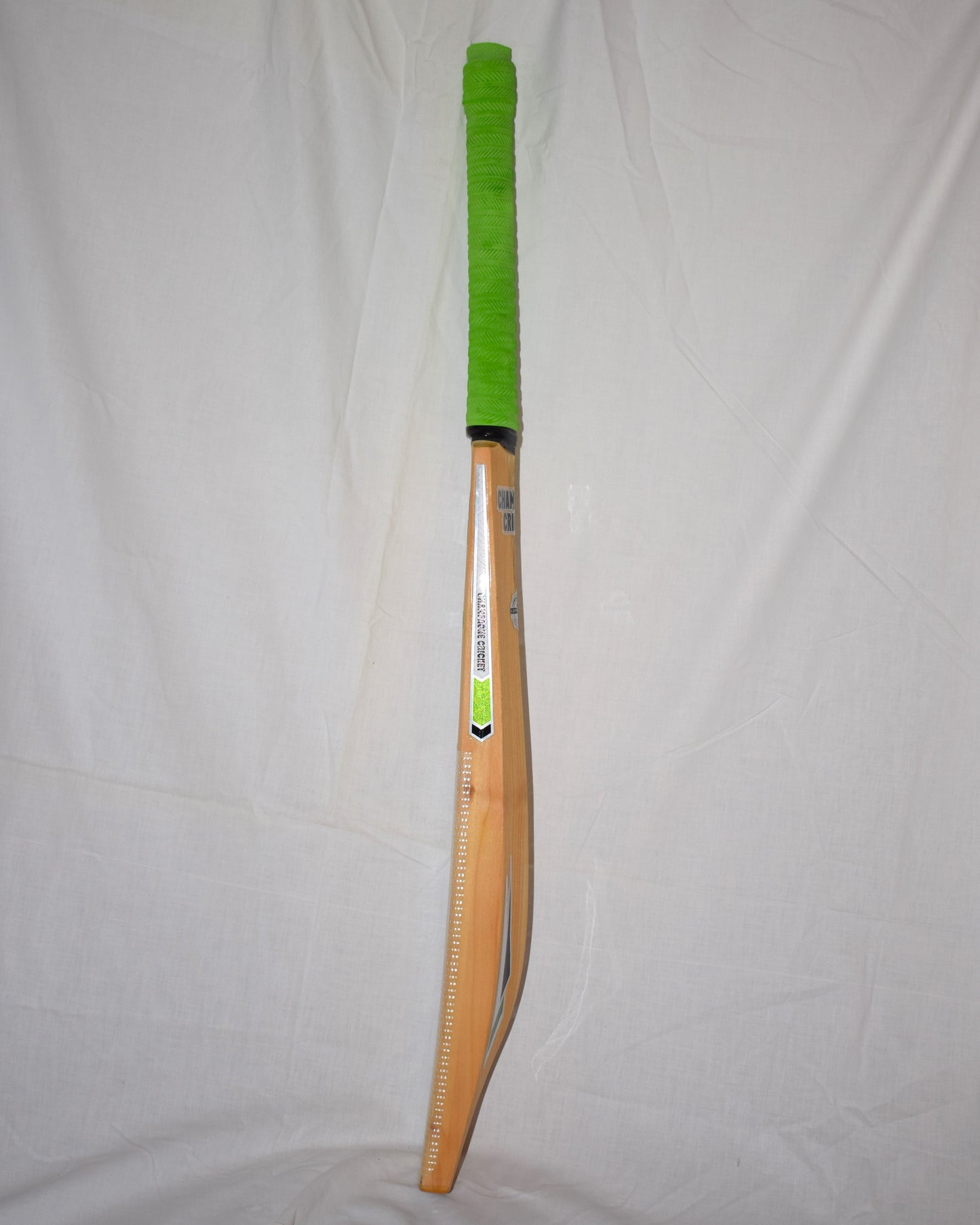 Champagne Cricket - Bat Six
