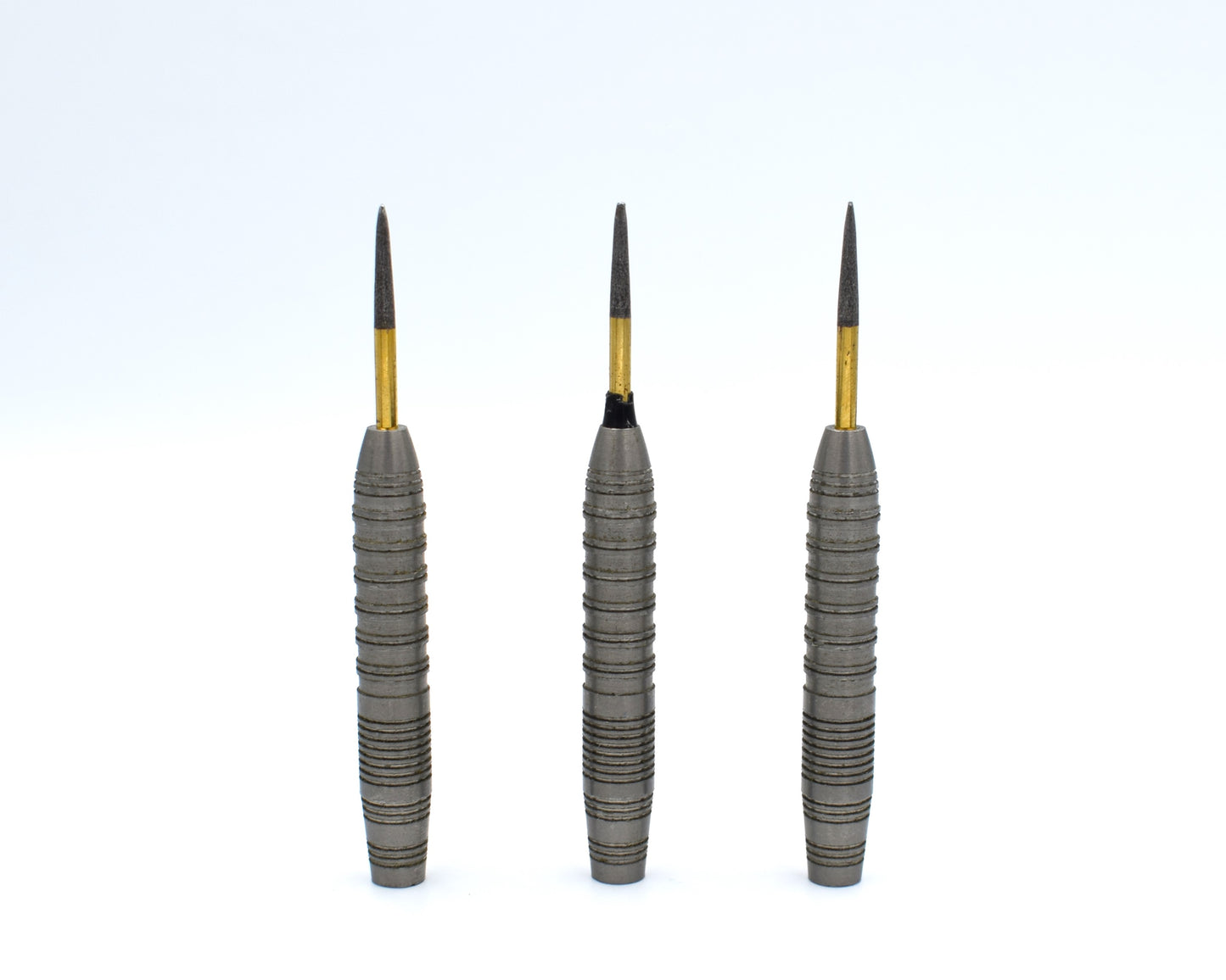 used - Designa Darts - D8046 Spectre Heavy 34g