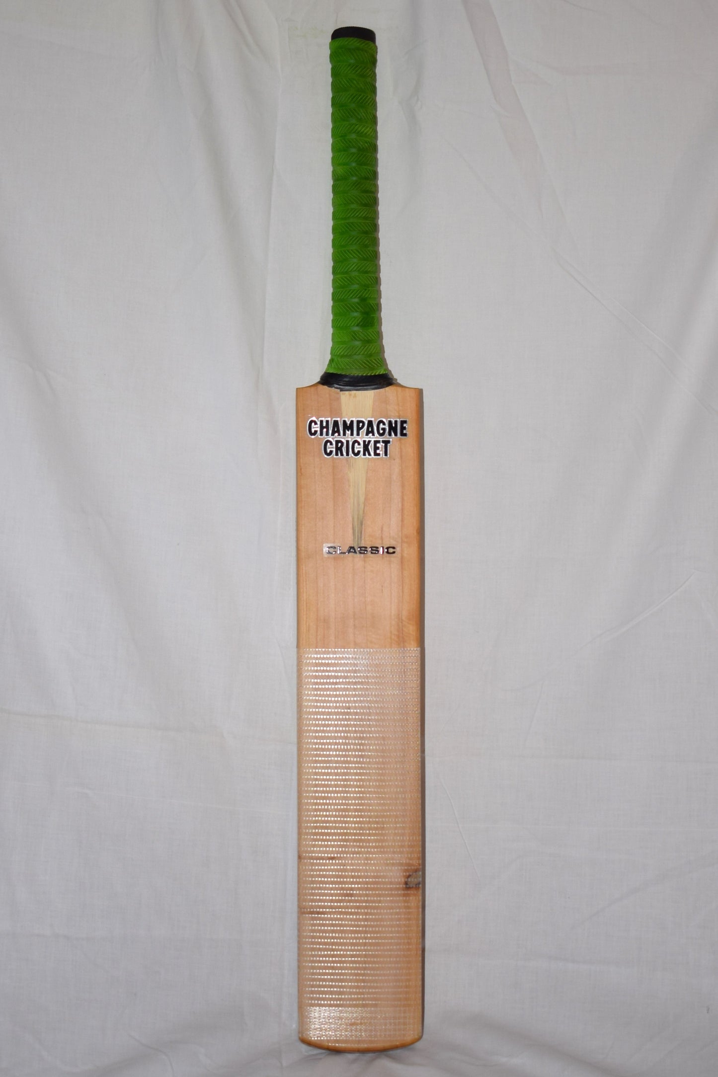 Champagne Cricket - Bat Eight